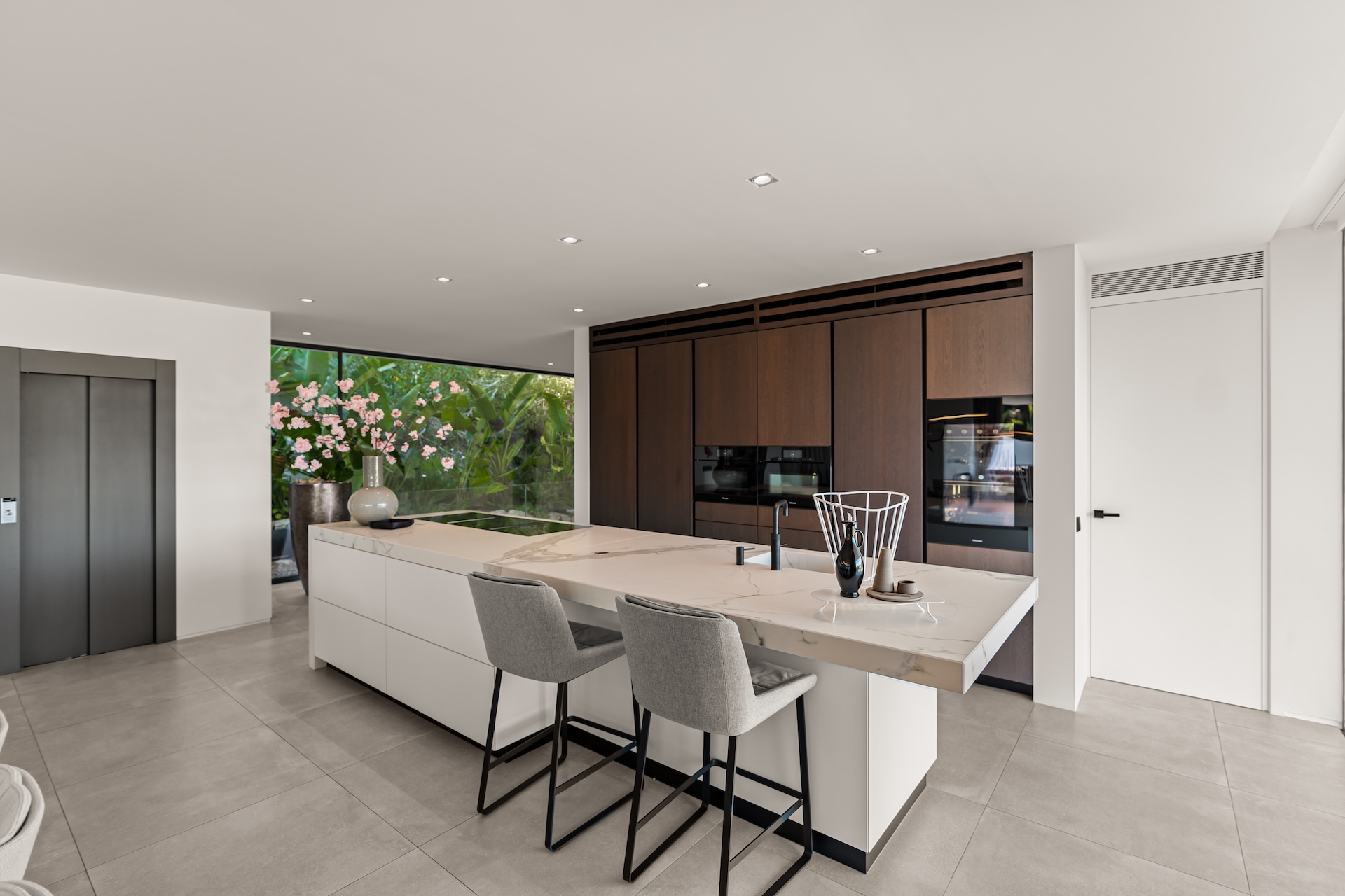kitchen Resa Estates luxury vila Can Furnet modern Villa moderna .jpg